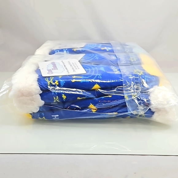 8 pairs Hanukkah Sherpa Lined Slipper Socks - Picture 5 of 7